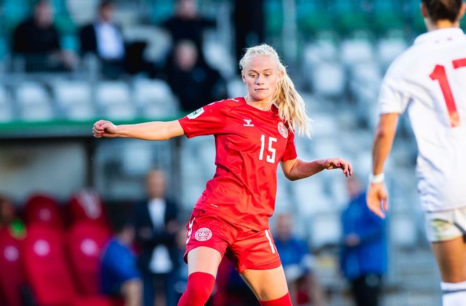 Venskabskampe (k) -Arsenal-dansker vinder årets kvindelige talent igen