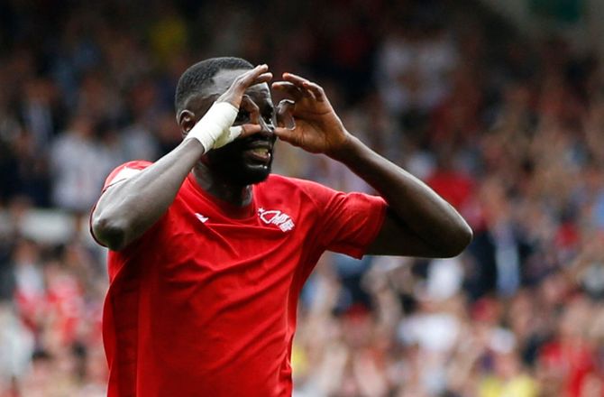 Premier League -Otte mand forlader Forest