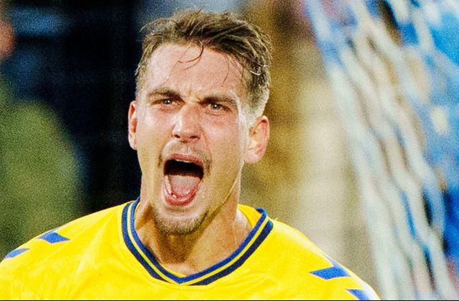 1. Division -Maxsø debuterede i nederlag til Al-Jazira 
