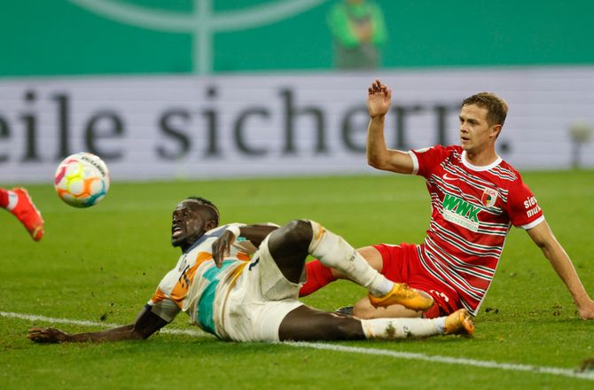 Bundesliga -Thorup må undvære back efter korsbåndsskade 