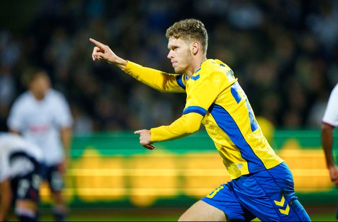 3F Superliga -Brøndby-midt afsøger sommerskifte: Vi har informeret klubben