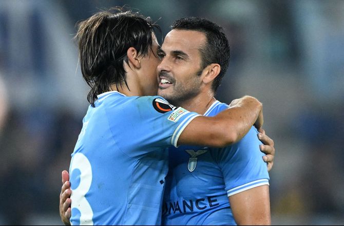 Serie A -Medie: AC Milan napper ung argentiner i Lazio