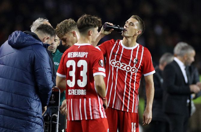 Bundesliga -Nils Petersen lægger støvlerne på hylden efter sæsonen