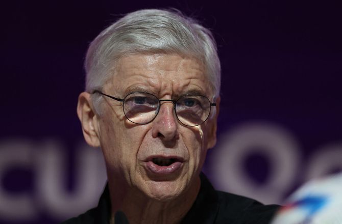 VM -Arsène Wenger tager afstand fra FIFA-plan