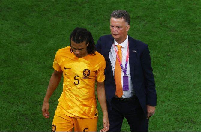 VM -Avis: Van Gaal i spil som hollandsk landstræner