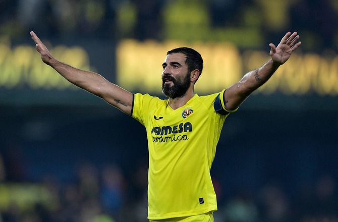 La Liga -Raul Albiol vil fortsætte karrieren til han er 45 år
