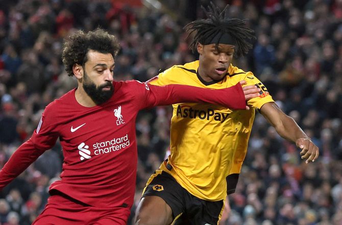 Premier League -Wolves' Dexter skal finde kemien i Schweiz