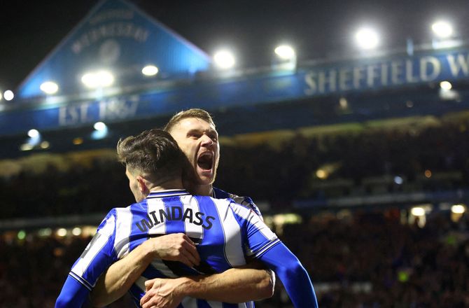 League 1 -Sheffield Wednesday efterlyser hjælp: Vi mangler Gregorys maske