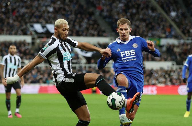 Premier League -Tre spillere forlader Leicester - Albrighton i blandt
