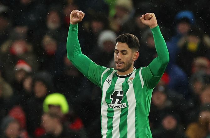 La Liga -Real Betis sikrer sig Ayoze Pérez