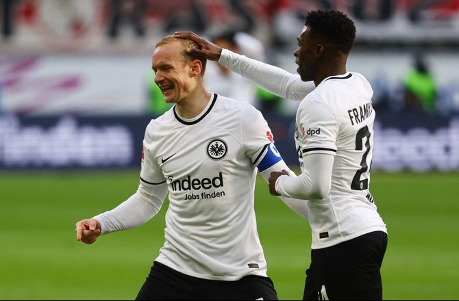 Bundesliga -33-årige Sebastian Rode indstiller karrieren