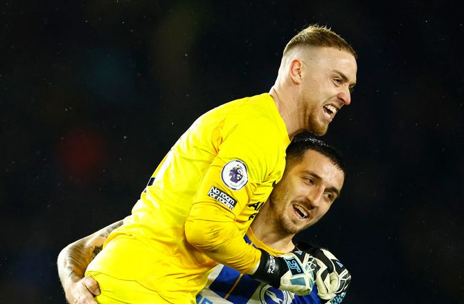 Premier League -Video: Brighton-keeper får assist på fremragende Mitoma-scoring