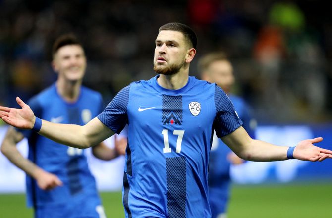 Championship -Efter Bordeaux-kollaps: Slovensk angriber smutter til Swansea