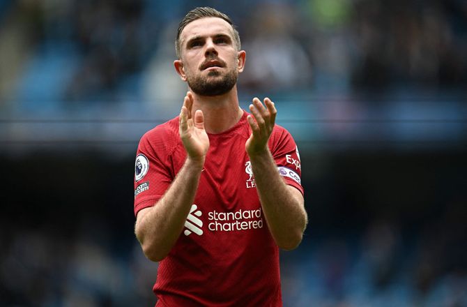 Al-Ettifaq -AaB-boss revser Henderson for saudiarabisk skifte