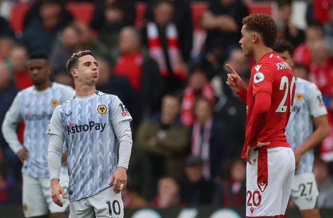 Premier League -Podence fastholder sin uskyld: Spyttede ikke på modstander