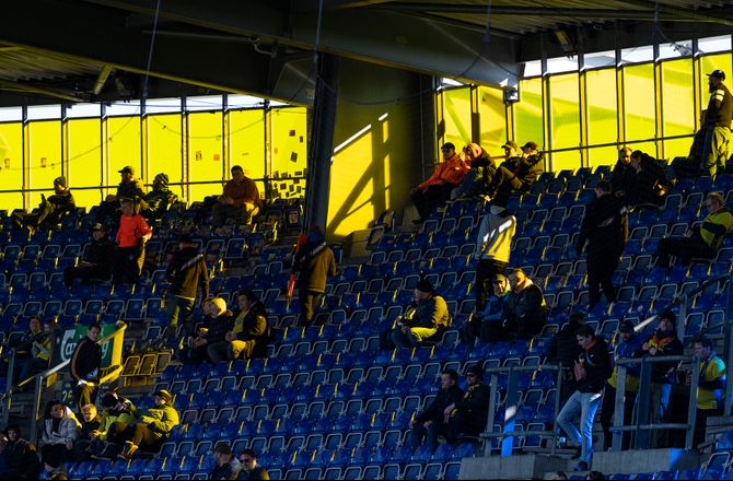 3F Superliga -Gravesen kritiserer Brøndby-fans: Stilhed og manglende passion
