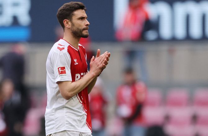 Bundesliga -Köln-kaptajn og -klubikon stopper karrieren efter sæsonen