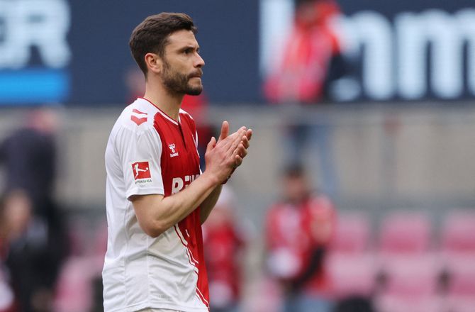 Bundesliga -Köln-anfører afslører: Takkede nej til VM i Qatar - føltes ikke rigtigt