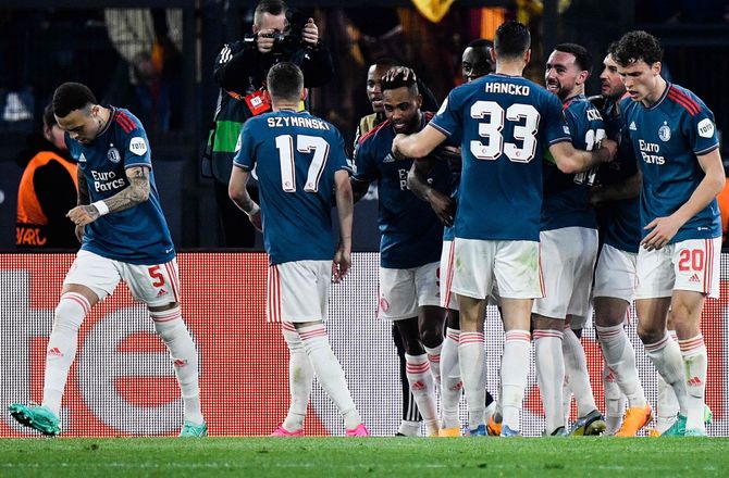 Æresdivisionen -Feyenoord gafler gratis back