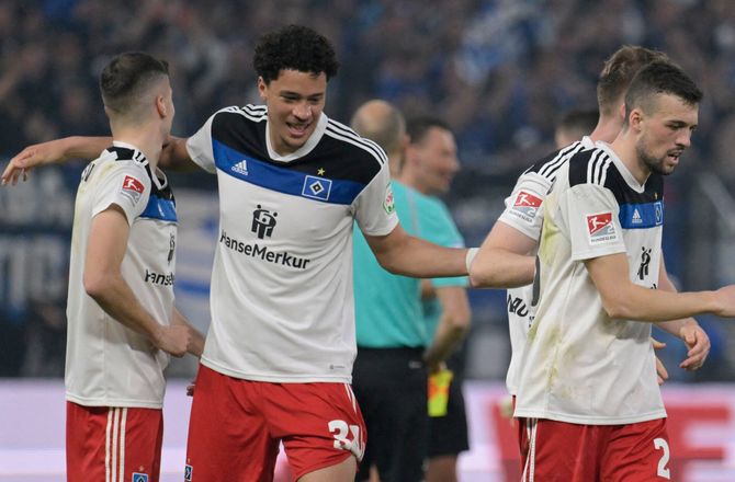 2. Bundesliga -HSV snuppede førstepladsen mod oprykkerrival