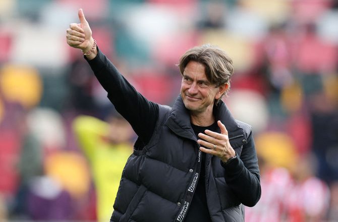 Premier League -Thomas Frank jubler: Forsvarsklippe forlænger i Brentford