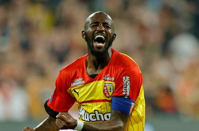 Ligue 1 -Rennes meldes tæt på Seko Fofana