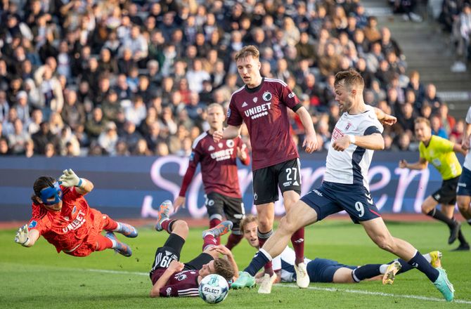 3F Superliga - FCK-profil om fantomredning: Han redder point for os