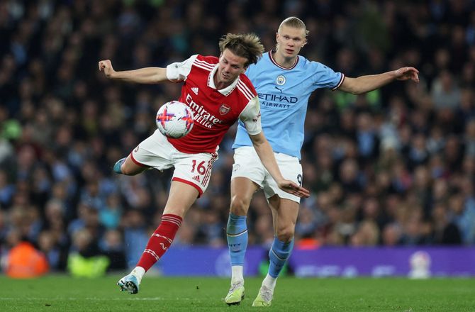 Premier League -Rob Holding rykker til Sheffield United 