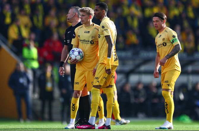 Eliteserien -Albert Grønbæk startede i vildt femmålsdrama