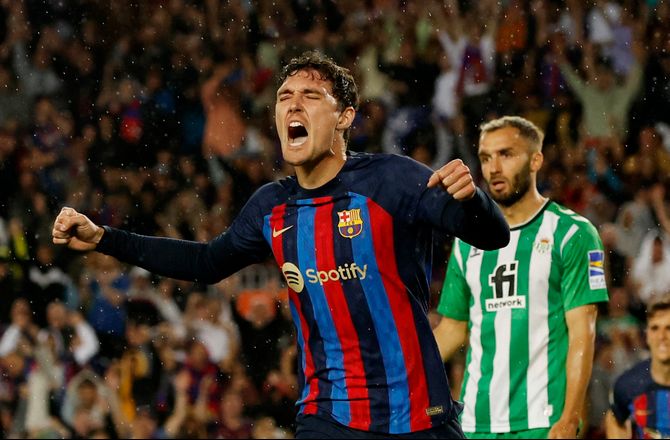 La Liga -Medie: Barcelona overvejer Hummel