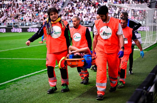 Serie A -Korsbåndsskadet Juve-back har gennemgået succesfuld operation