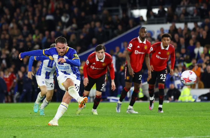 Premier League -Sent drama: Brighton slog United dybt inde i overtiden