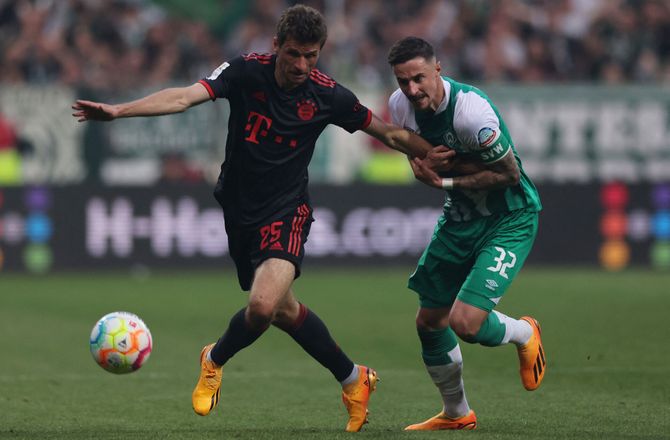 Bundesliga -Stages kaptajn ude med slem ankelskade
