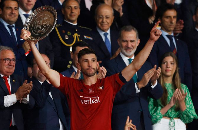 La Liga -Efter 21 år: Osasuna-kaptajn rykker til Qatar