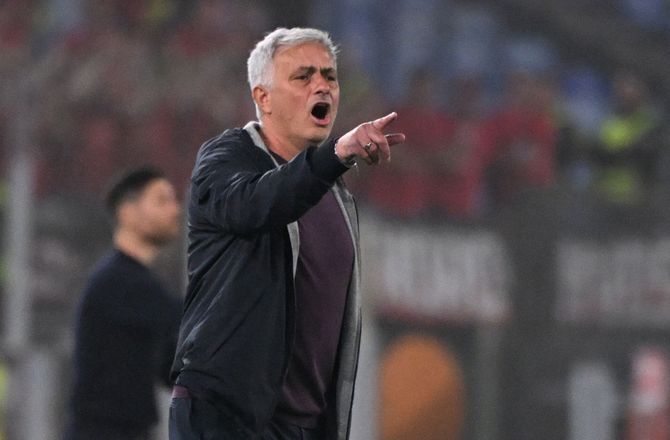 Serie A -Mourinho bekræfter profils Saudi-skifte: Du betaler middag