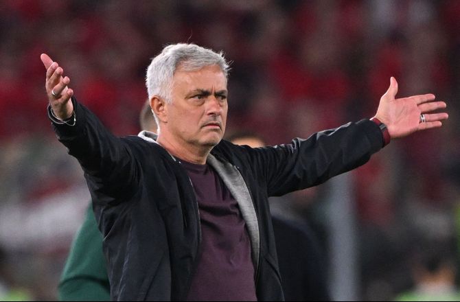 Serie A -Mourinho efter Lukaku-rygter: Jeg venter på en angriber