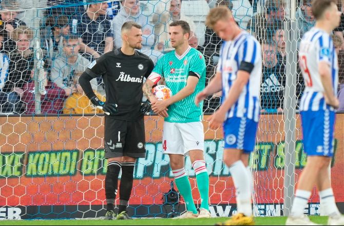 3F Superliga -Tøfting om annulleret AaB-straffe: En klar offside