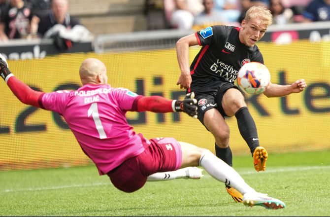 3F Superliga -Isaksen savner top seks: Ville ønske vi spillede deroppe