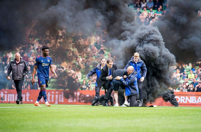 Æresdivisionen -Ny kampdag for Groningen og Ajax: Vil blive spillet uden tilskuere