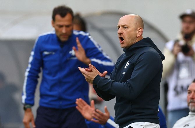 Bundesliga -Rasende tysk bundprop: Vil gerne møde opfinderen af reglen