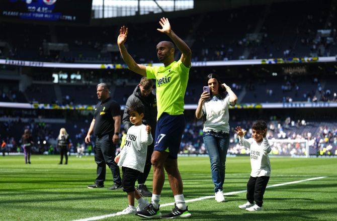 Premier League -Grådkvalt Spurs-brasilianer siger farvel: Har gjort mit bedste 