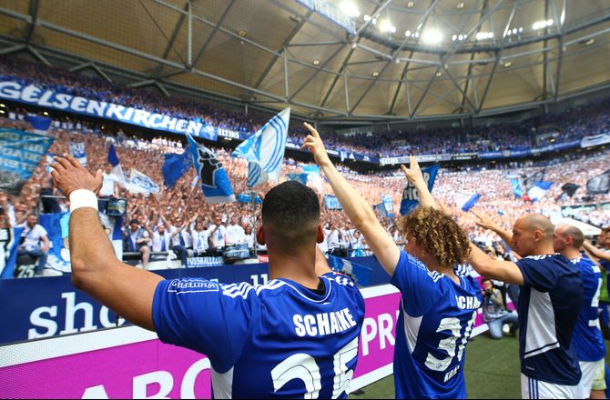 International -Schalke tager afsked med otte spillere
