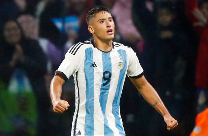Premier League -Argentinsk angriber bekræfter: Tæt på Tottenham