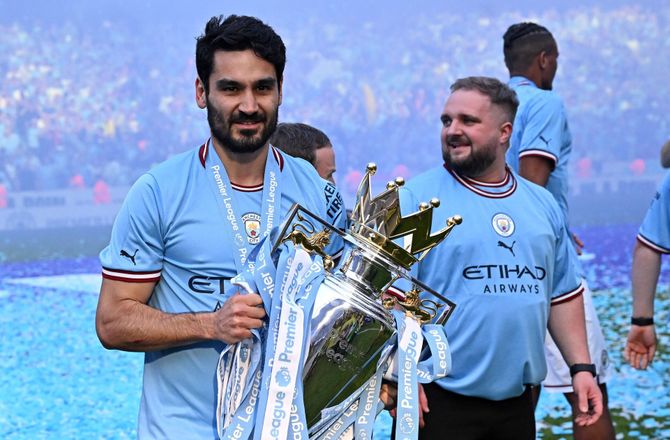 Premier League -Medie: Gündogan vil have tre års kontrakt i Barcelona