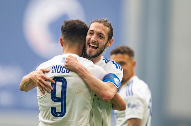 3F Superliga -Superliga-profiler spår transferbomber: Schmeichel til BIF og Falk til Saudi-Arabien