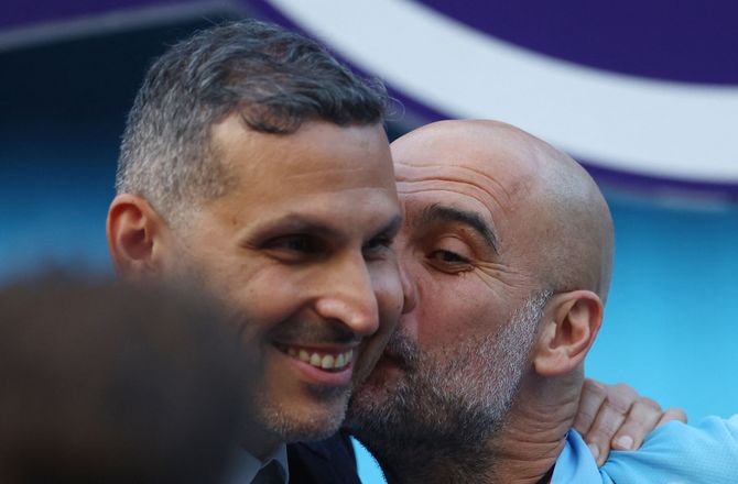 Premier League -Khaldoon Al Mubarak jubler: Guardiola er umættelig