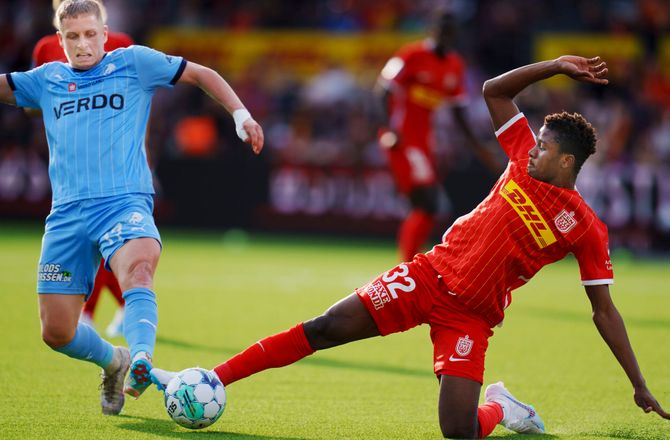 3F Superliga -Ny FCN-stjerne i svøb: Kan noget af det samme som Nuamah
