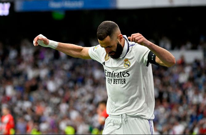 La Liga -Ubehagelige billeder - Benzema syet med fem sting efter stempling
