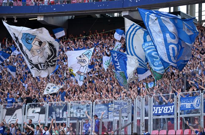 Tyskland 2. Bundesliga -Topopgør endte uden vinder - Schalke nyt førerhold