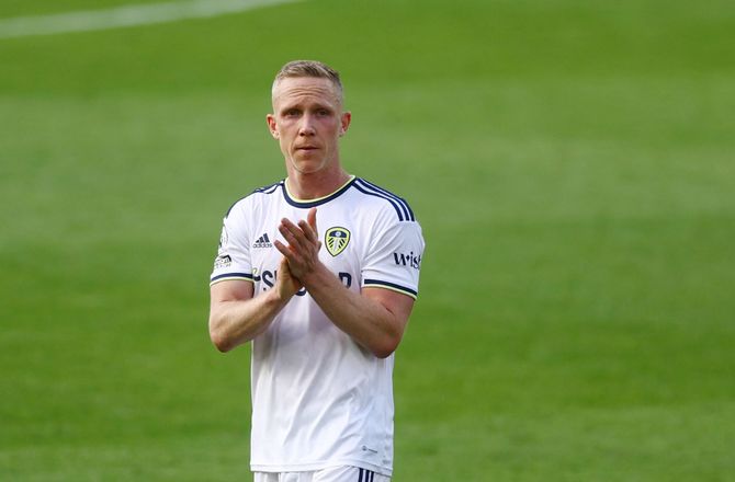 Championship -Leeds siger farvel til Forshaw og tre andre i førsteholdstruppen